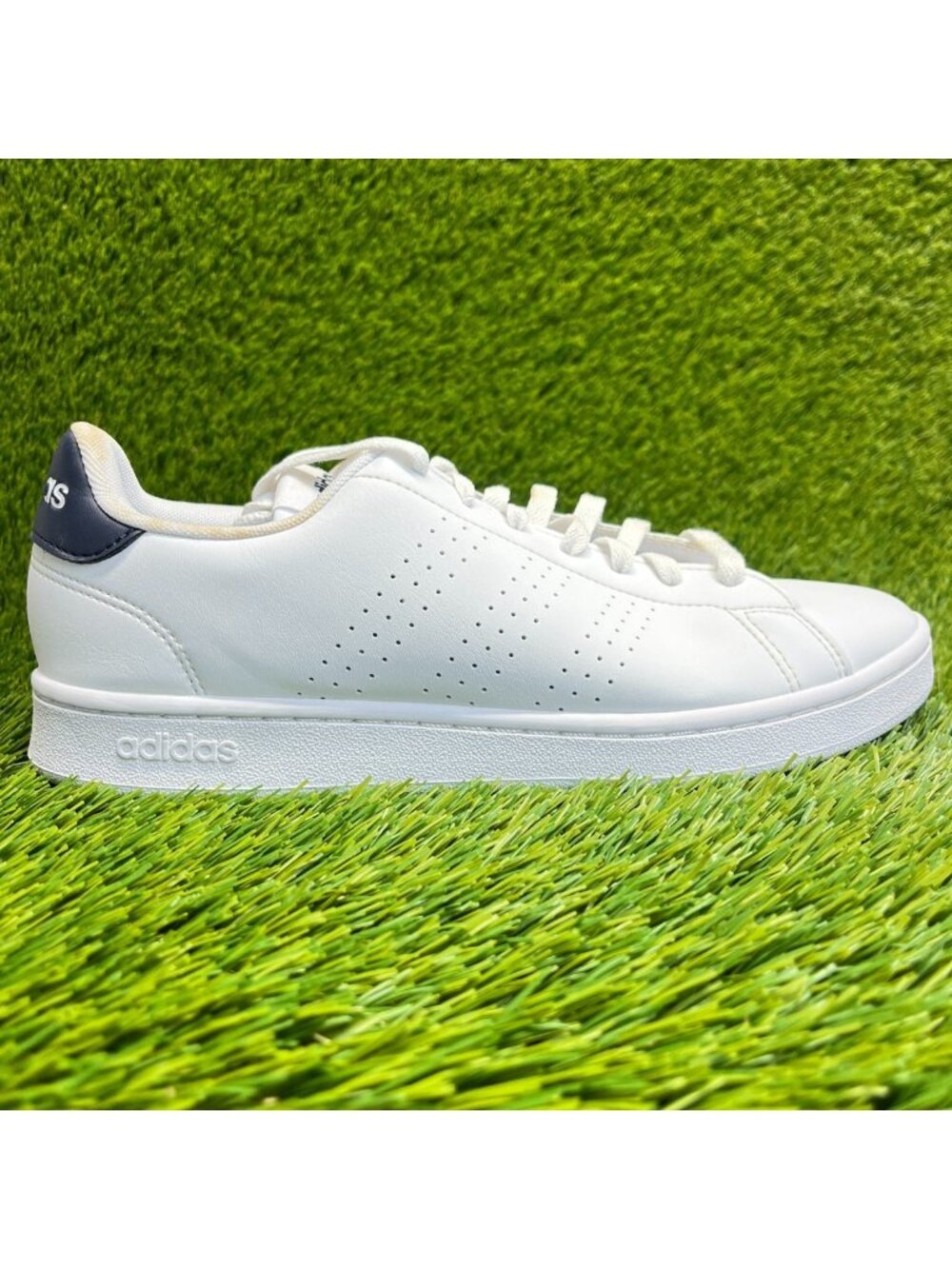 Adidas Advantage‎ Mens Size 8 White Black Walking Leather Tennis Shoes Sneakers